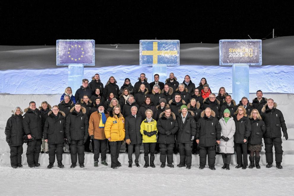 Gruppbild från lanseringen av ordförandeskapet i Kiruna. 